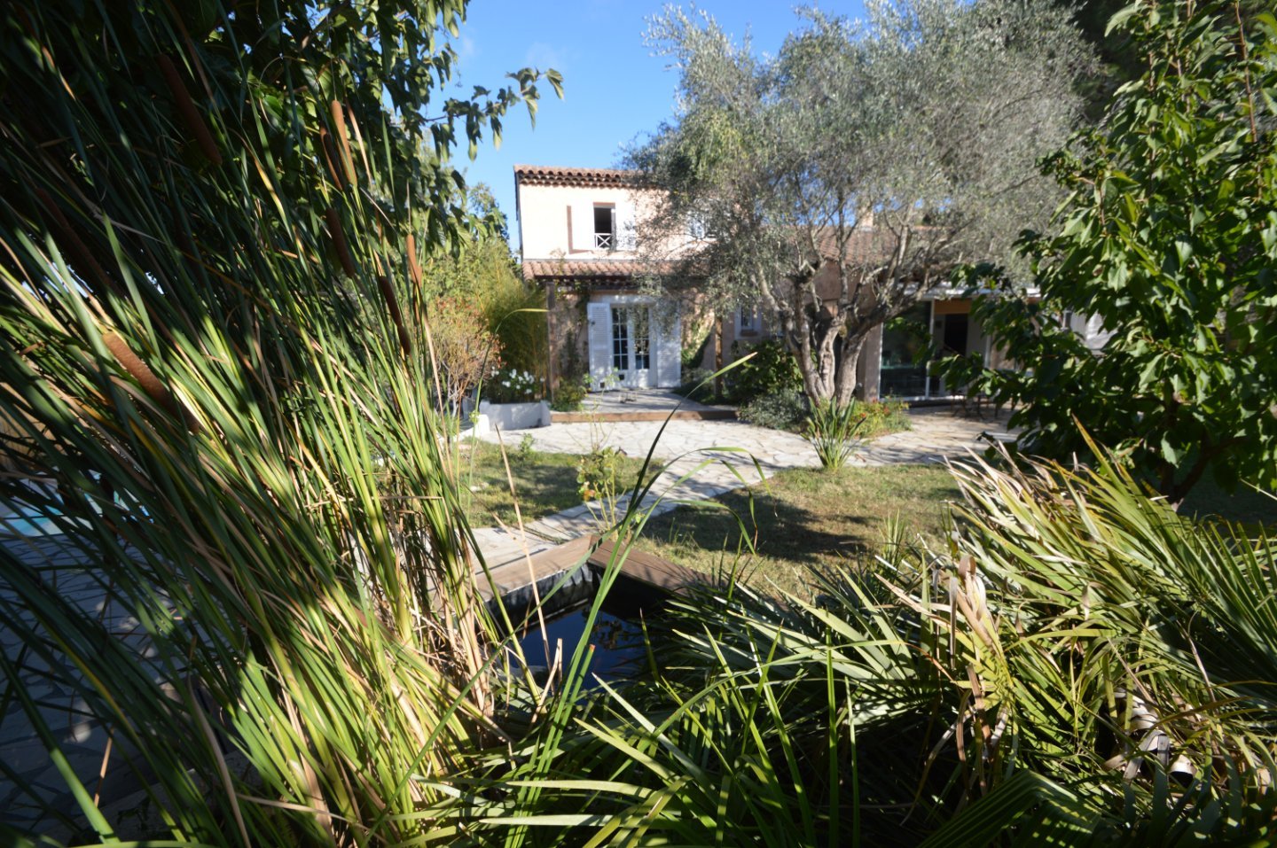 VILLA A VENDRE - FREJUS - 180 m2 - 920000 €