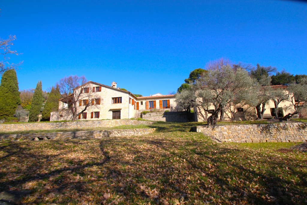 MAISON A VENDRE - MONTAUROUX - 235 m2 - 1210500 €