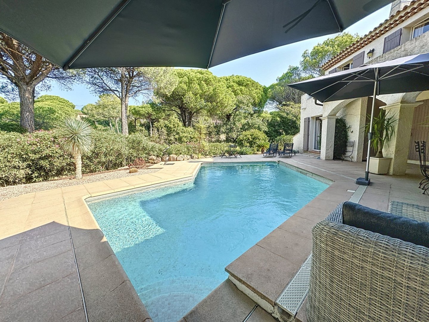 villa - ST RAPHAEL - 140 m2 - VENDU