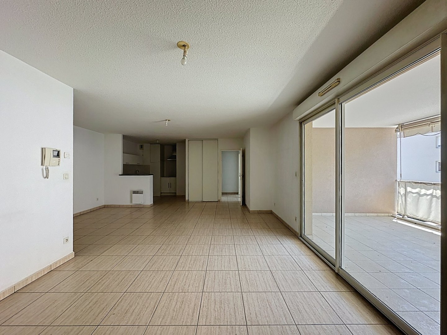 APPARTEMENT T3 SAINT RAPHAEL A VENDRE - ST RAPHAEL - 77 m2 - 369 000 €