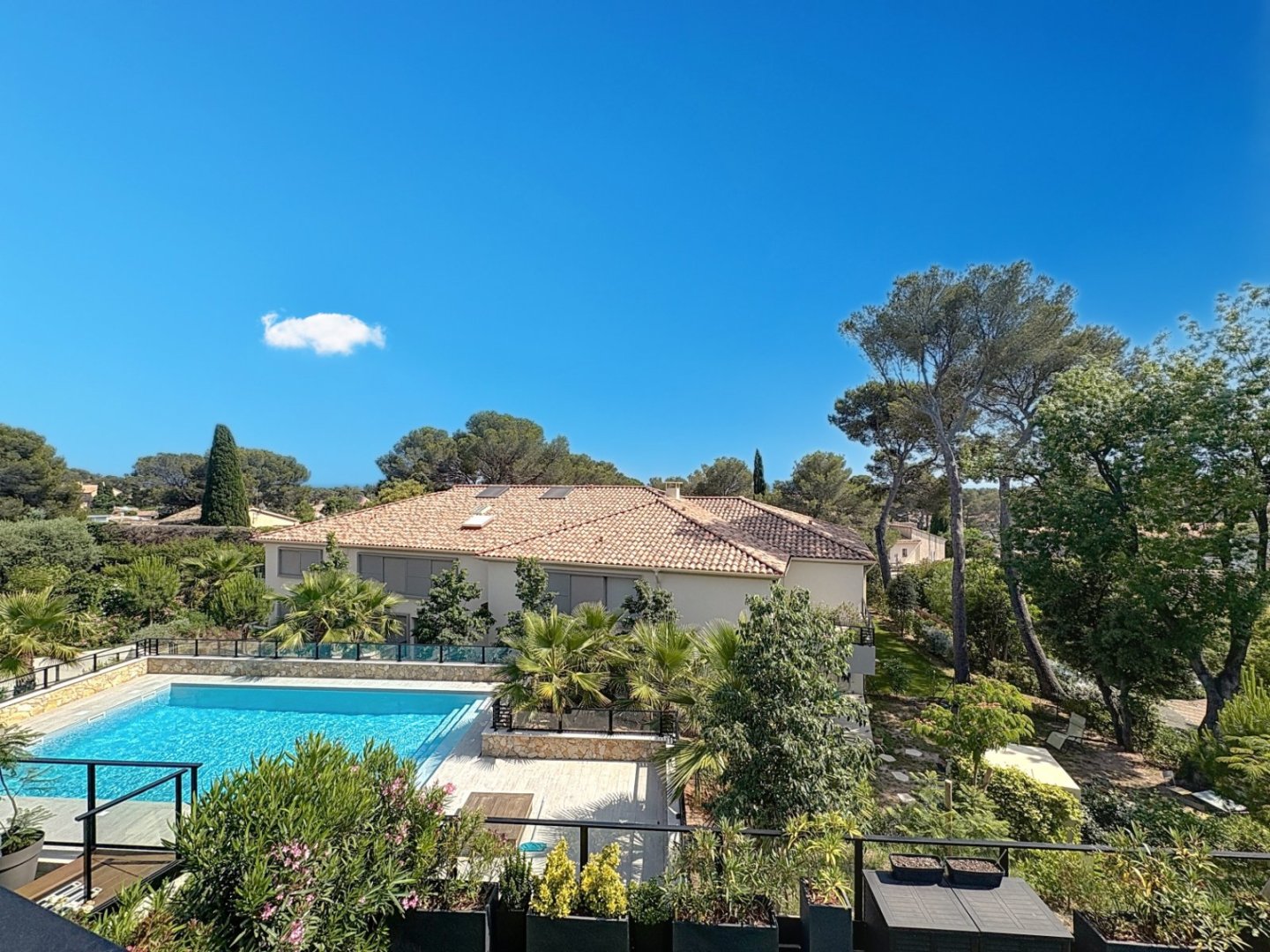 APPARTEMENT T4 A VENDRE - ST RAPHAEL - 139.52 m2 - 1560000€