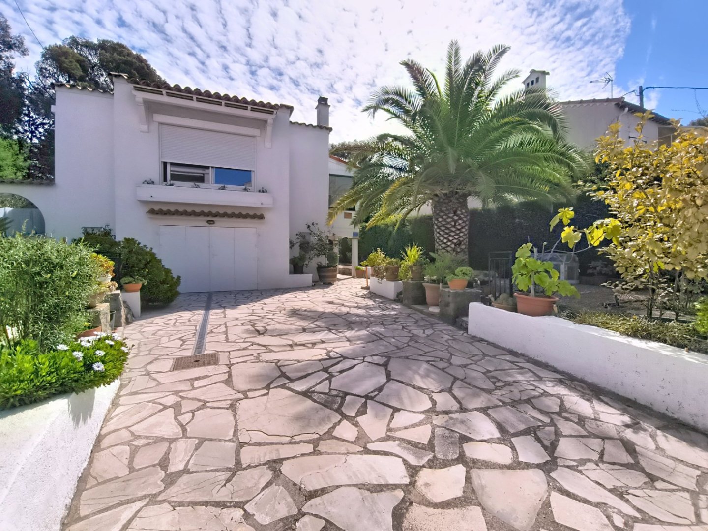 VILLA A VENDRE - ST RAPHAEL - 110.66 m2 - 749 000 €