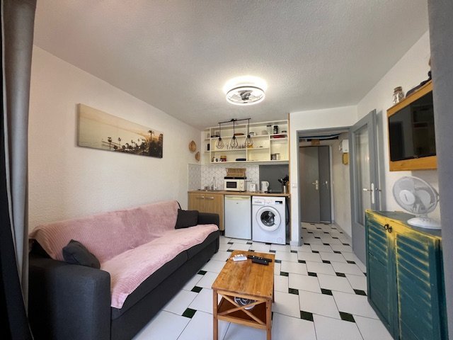STUDIO MER A PIEDS A VENDRE - AGAY - 18.23 m2 - 110 000 €
