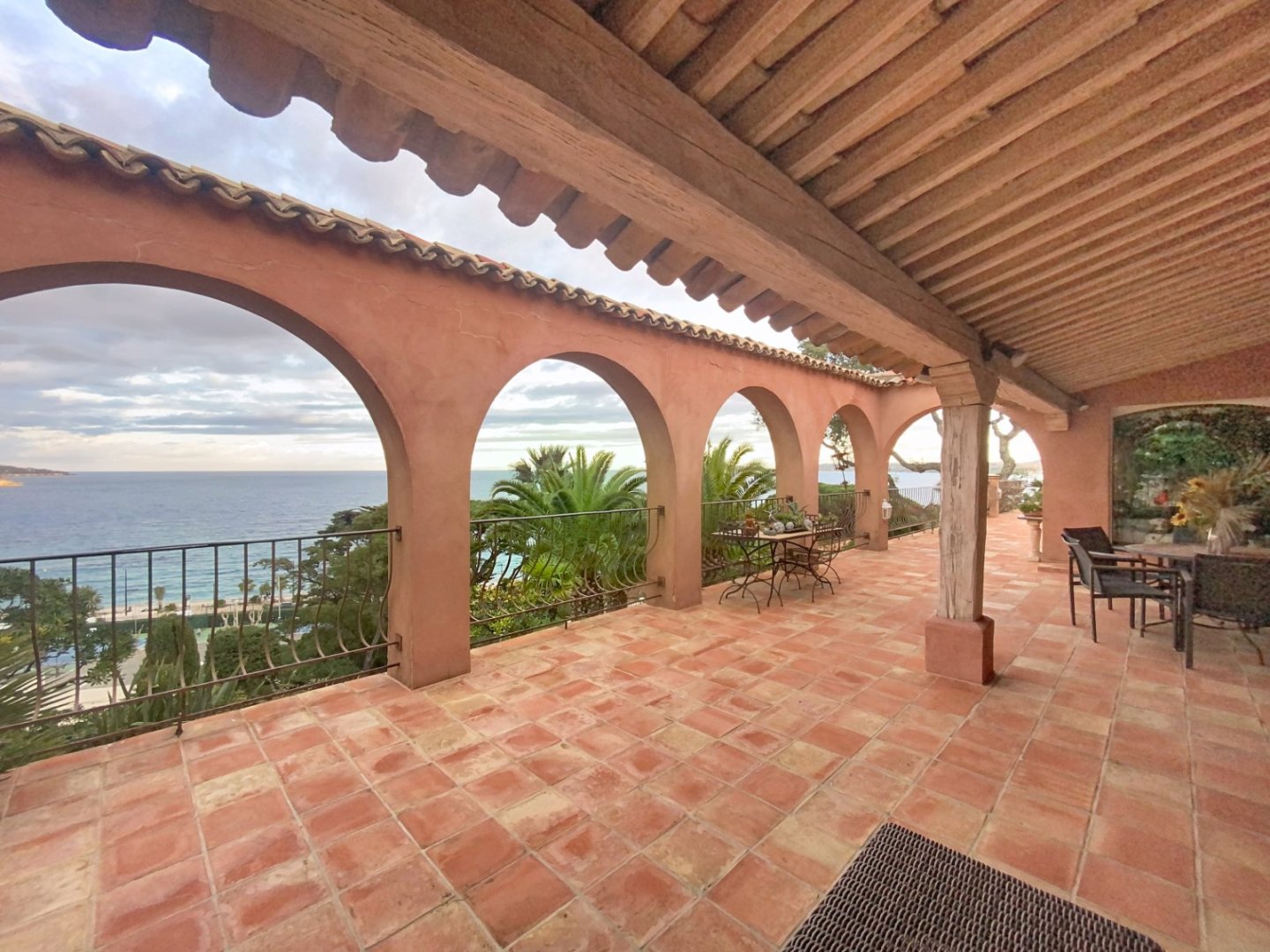 PROPERTY FOR SALE - STE MAXIME - 288 m2 - 4800000€