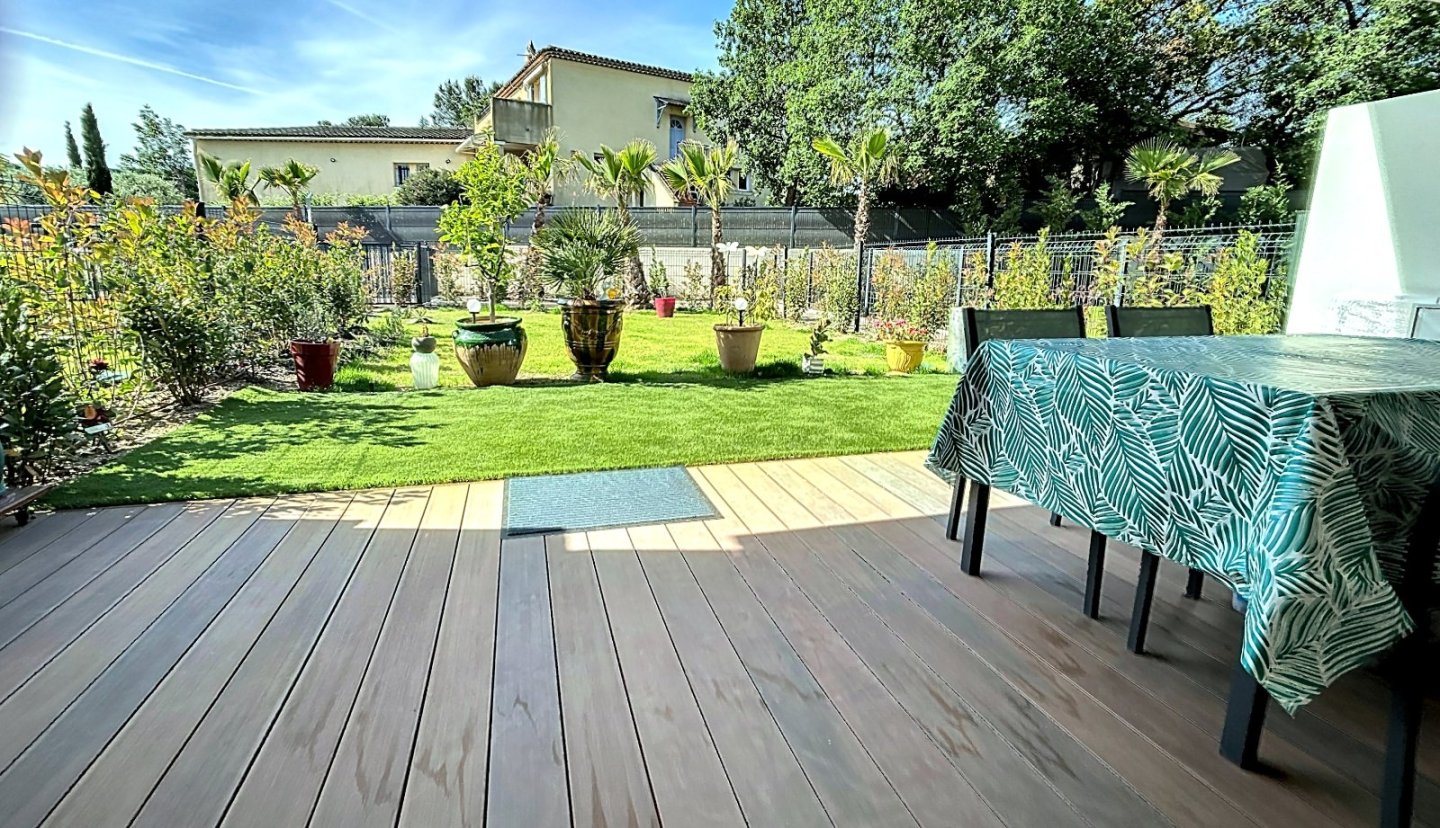 APARTMENT 2 ROOMS FOR SALE - ST RAPHAEL - 50 m2 - 326000€