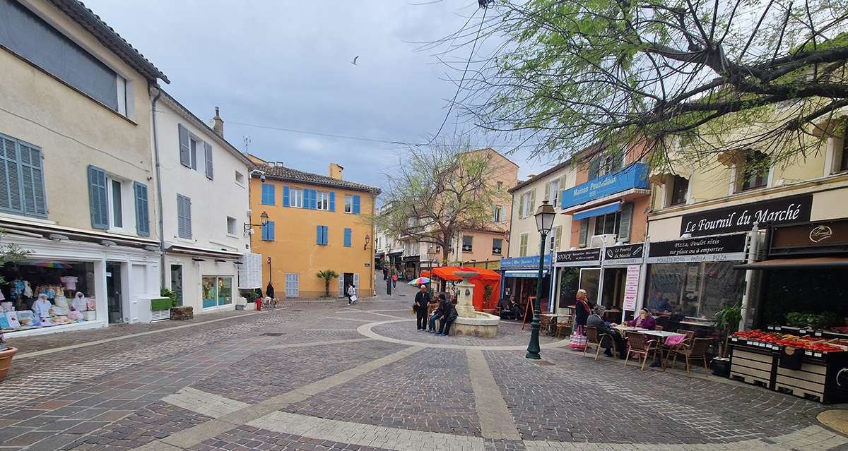 FONDS DE COMMERCE A CEDER - RESTAURANT - STE MAXIME - 149�000�&euro;