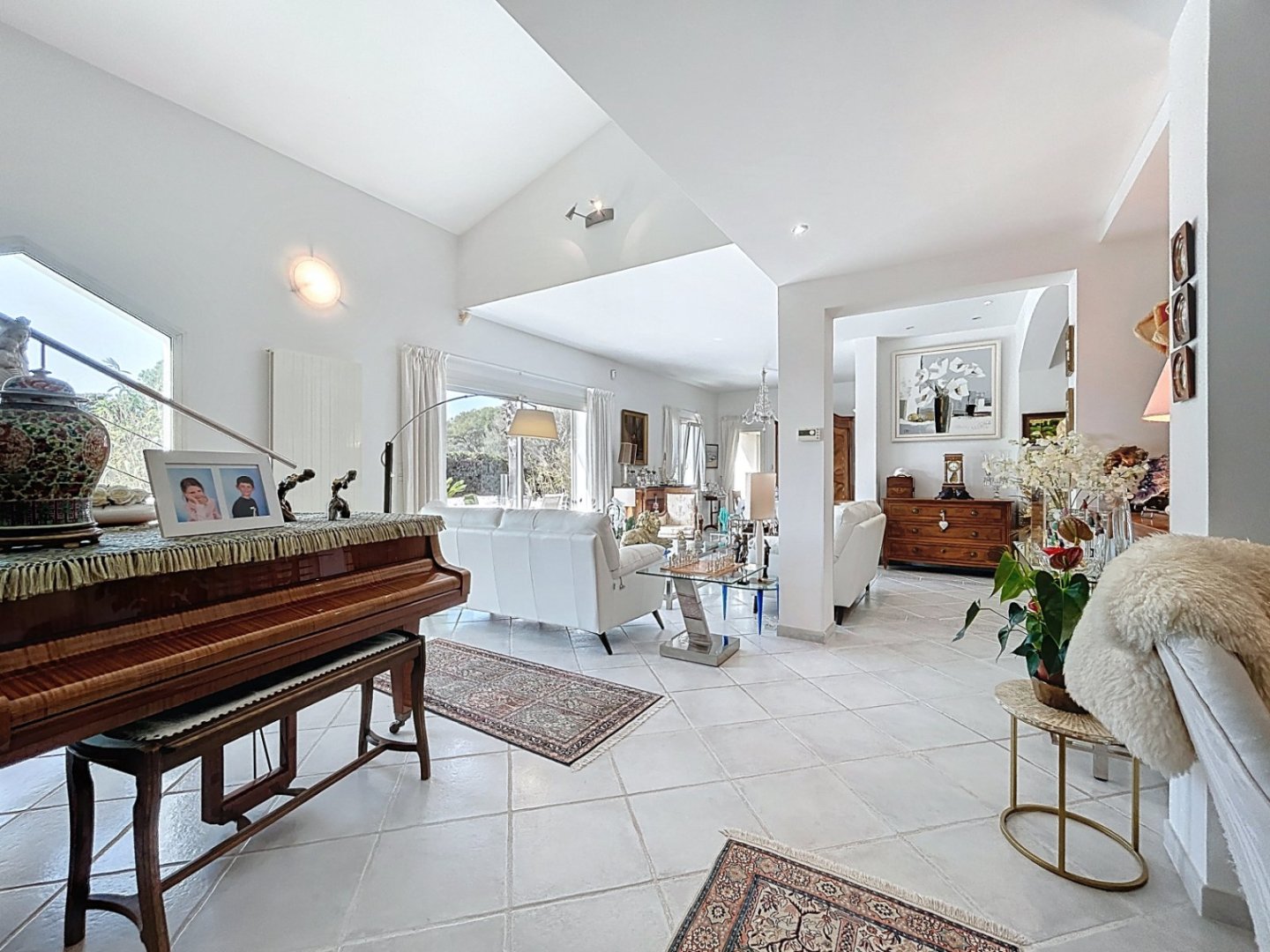 VILLA A VENDRE - ST RAPHAEL - 250 m2 - 2�150�000�&euro;