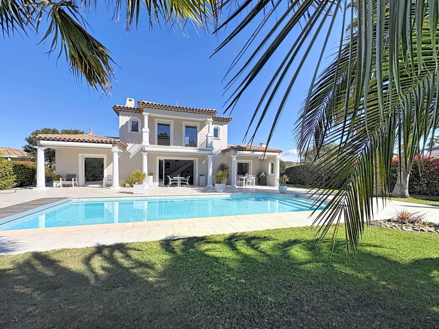 VILLA A VENDRE - ST RAPHAEL - 157.7 m2 - 1�325�000�&euro;