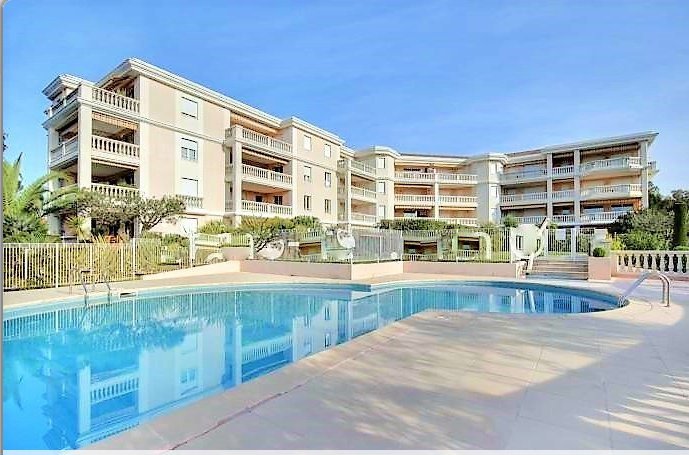 APARTMENT 2 ROOMS FOR SALE - ST RAPHAEL plateau notre dame - 62.5 m2 - 479 000 &euro;