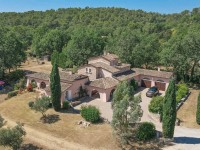 Authentique mas avec environ 2 hectares de terrain A VENDRE - FAYENCE - 250 m2 - 1 695 000 &euro;
