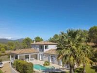 villa haut de gamme A VENDRE - ST RAPHAEL - 145 m2 - 1 215 000 &euro;