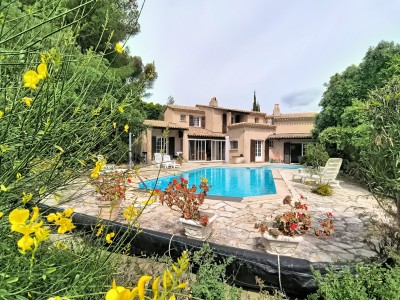 VILLA A VENDRE - ST RAPHAEL - 173.53 m2 - 1 180 000 &euro;