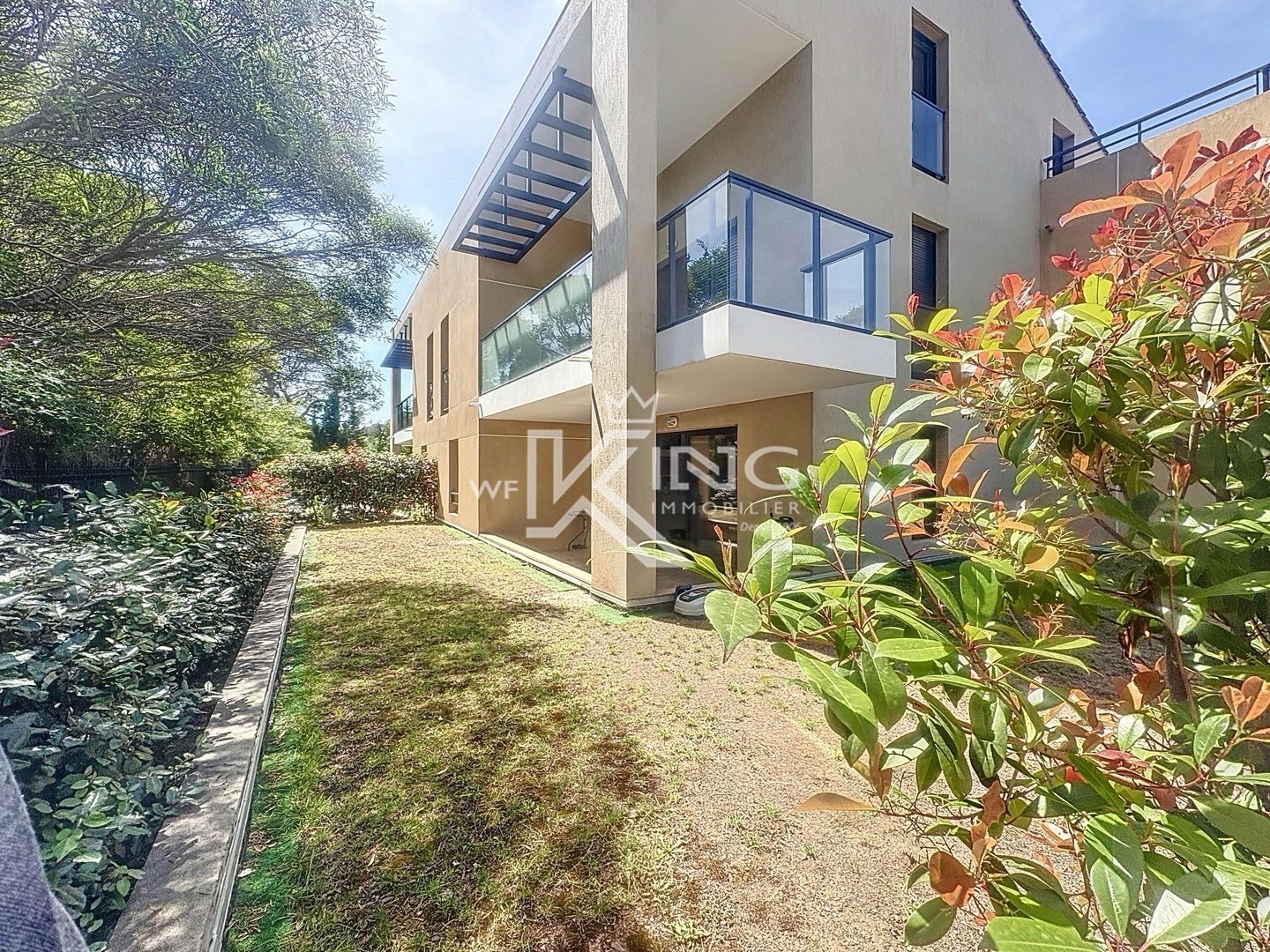 APARTMENT 2 ROOMS FOR SALE - BOULOURIS - 46.16 m2 - 299000€