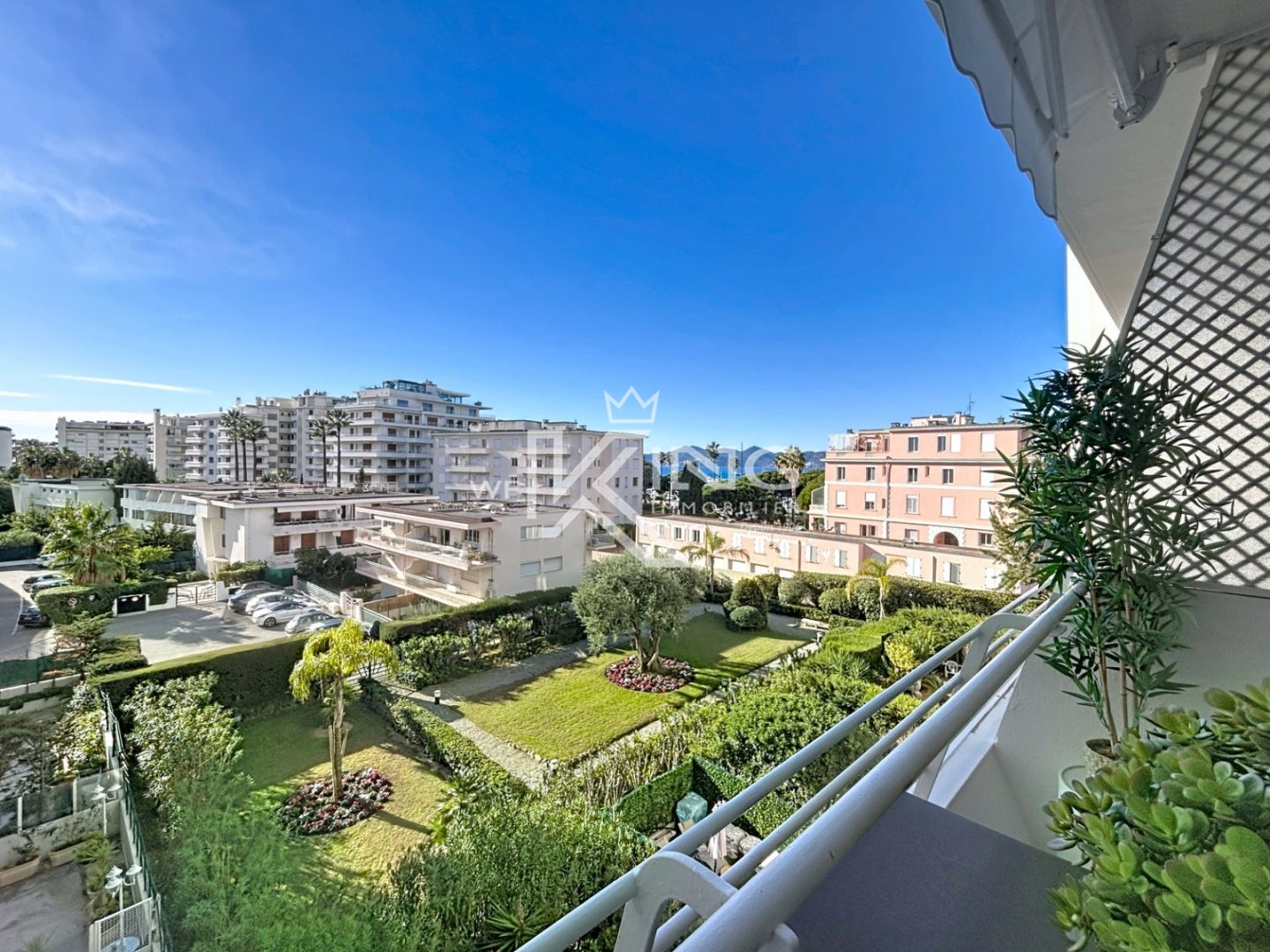 APPARTEMENT T2 A VENDRE - CANNES - 56 m2 - 570000€