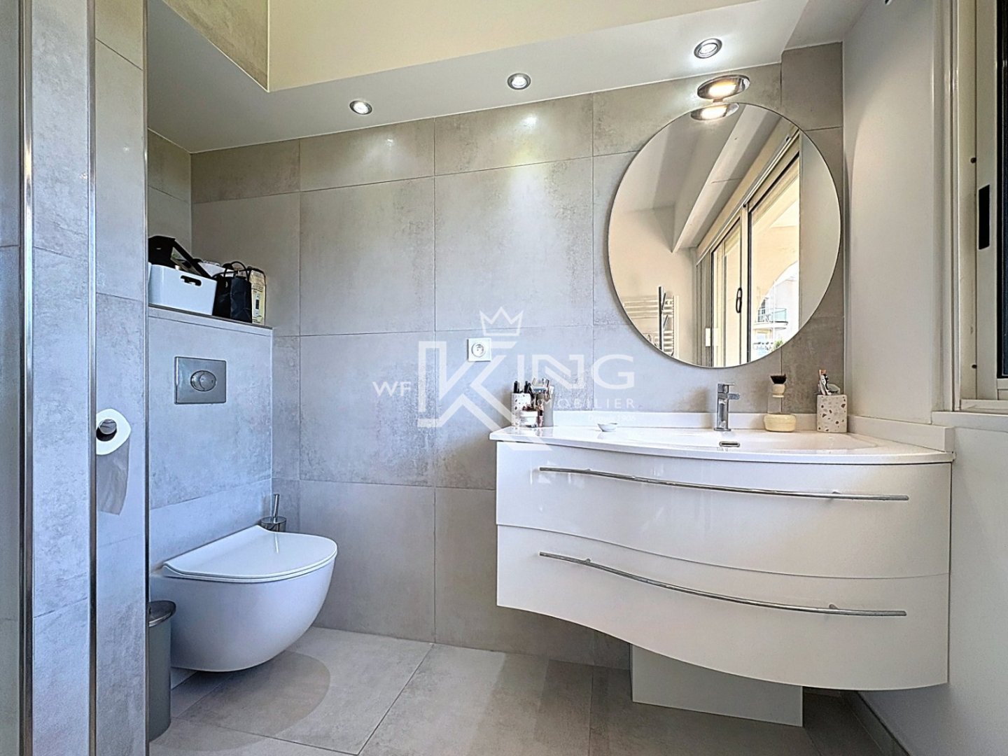 APARTMENT 2 ROOMS FOR SALE - FREJUS - 75.72 m2 - 577000€