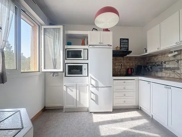 Saint Raphal T2  deux pas du centre-ville