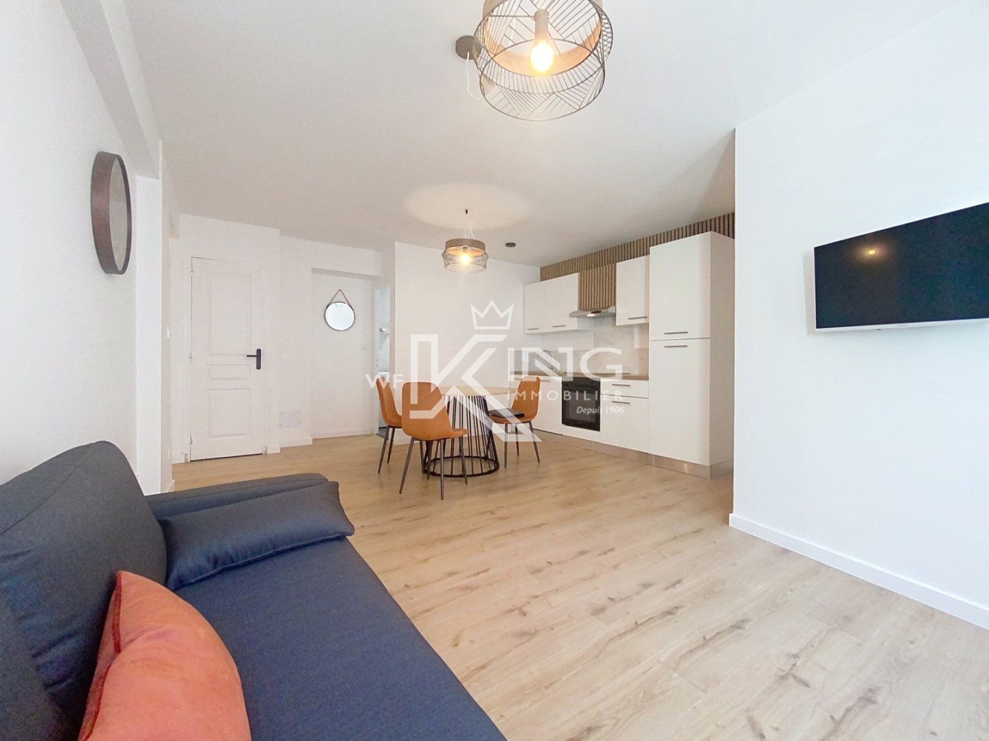 APARTMENT 2 ROOMS FOR SALE - ST RAPHAEL - 48 m2 - 243200€