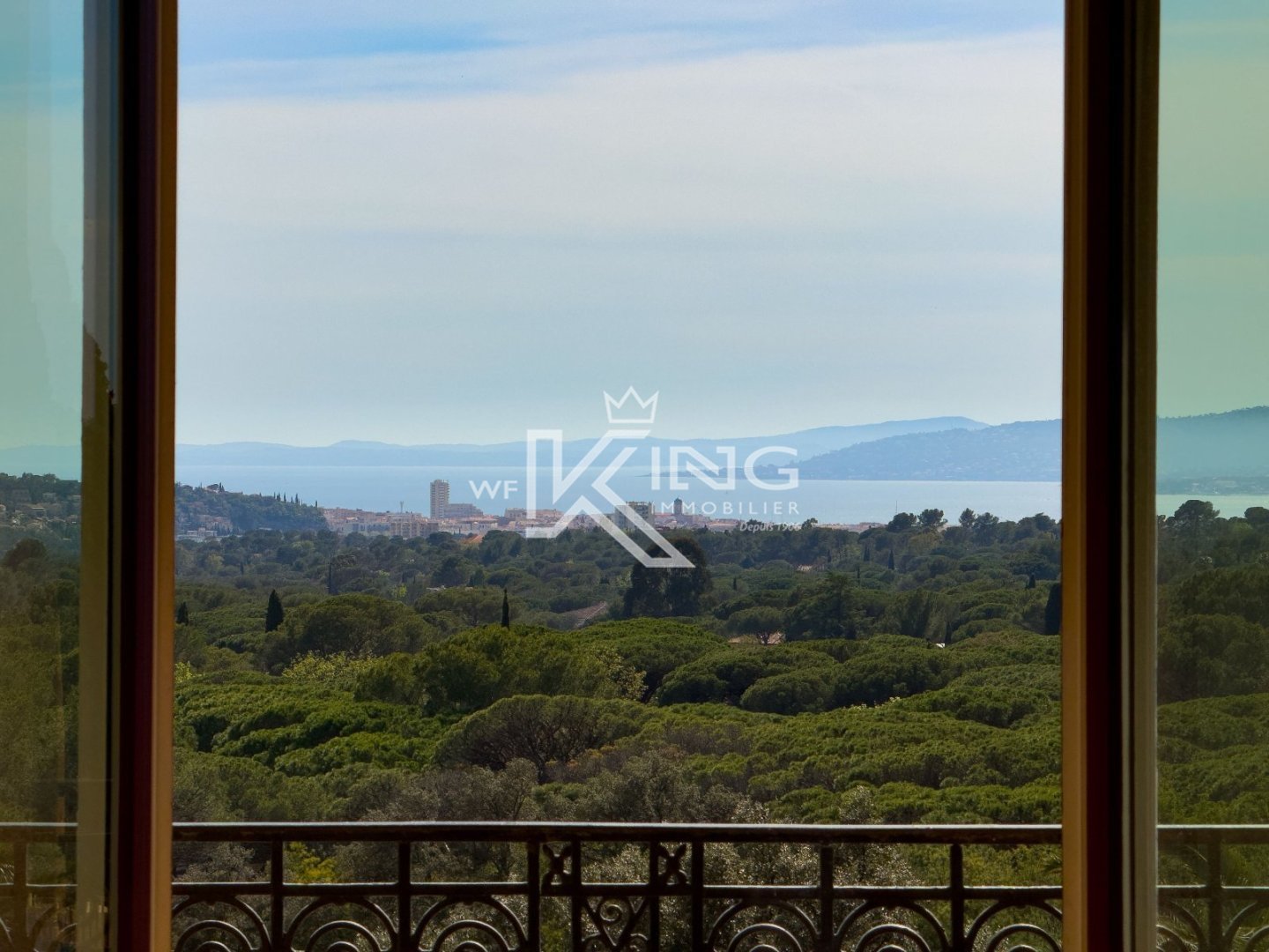 APPARTEMENT 2 PIECES - SAINT RAPHAEL - VALESCURE - PISCINE - VUE MER