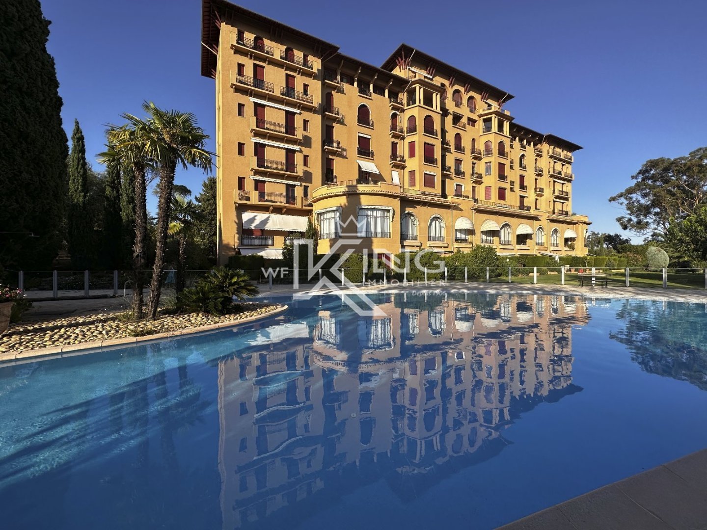 APPARTEMENT 2 PIECES - SAINT RAPHAEL - VALESCURE - PISCINE - VUE MER