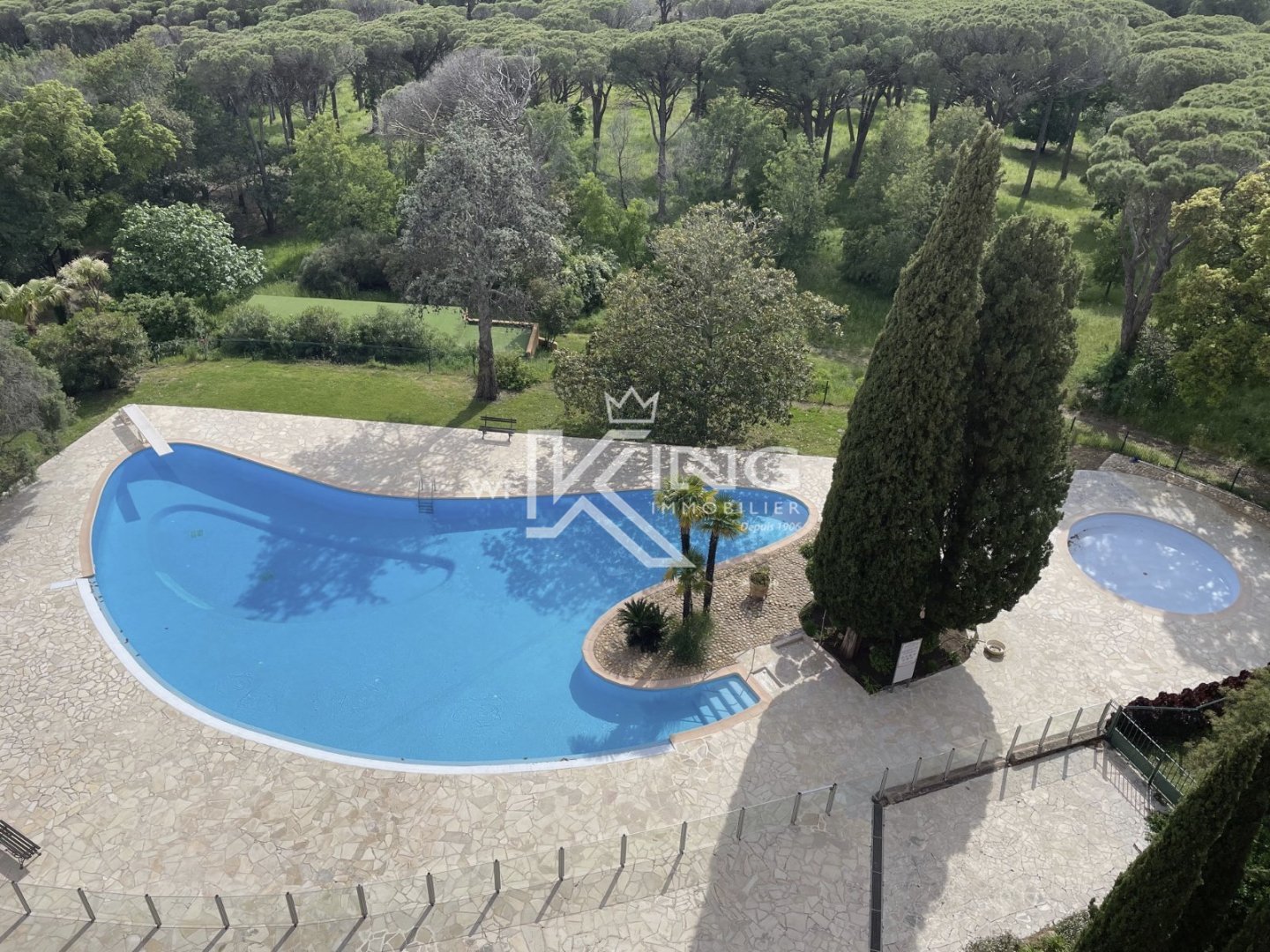 APPARTEMENT 2 PIECES - SAINT RAPHAEL - VALESCURE - PISCINE - VUE MER
