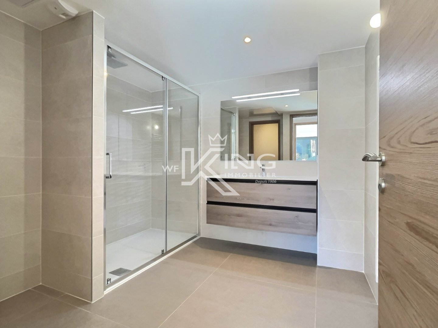 BOULOURIS PROCHE MER DANS RESIDENCE DE STANDING