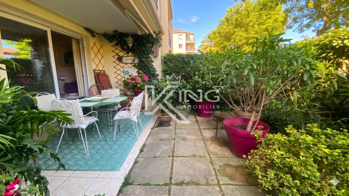 APARTMENT 3 ROOMS FOR SALE - FREJUS - 63.24 m2 - 295 000 &euro;