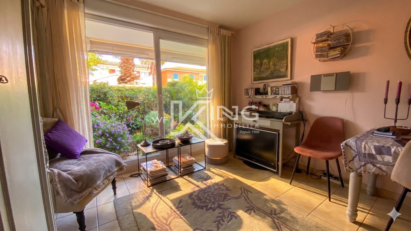 APARTMENT 3 ROOMS FOR SALE - FREJUS - 63.24 m2 - 295 000 &euro;