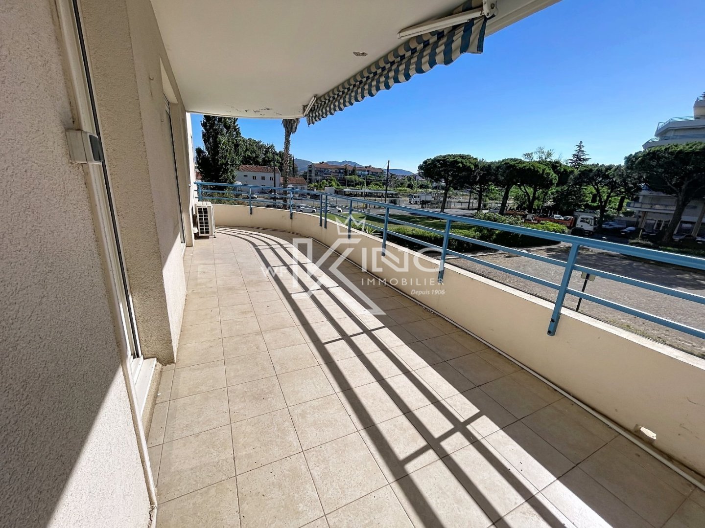 APPARTEMENT T3 54m2 - FREJUS PLAGE - TERRASSE - PISCINE - BOX