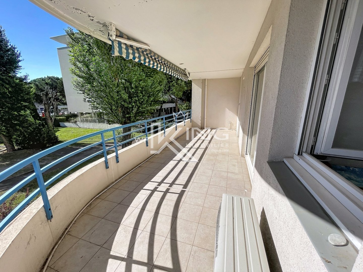 APPARTEMENT T3 54m2 - FREJUS PLAGE - TERRASSE - PISCINE - BOX