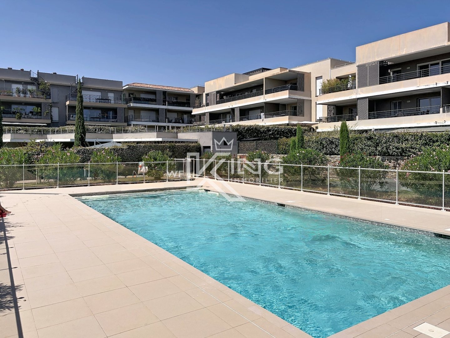 Fréjus secteur Gallieni, Piscine, Terrasse, 2 chambres, Climatisation.