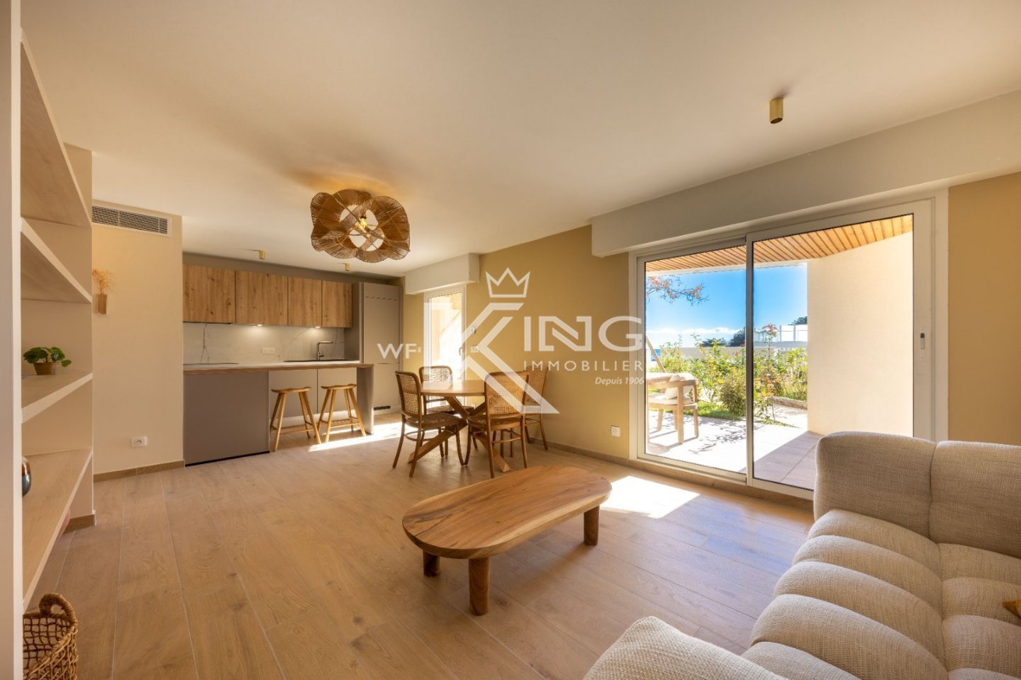 APPARTEMENT T3 A VENDRE - LE TRAYAS - 60.5 m2 - 705�000�&euro;