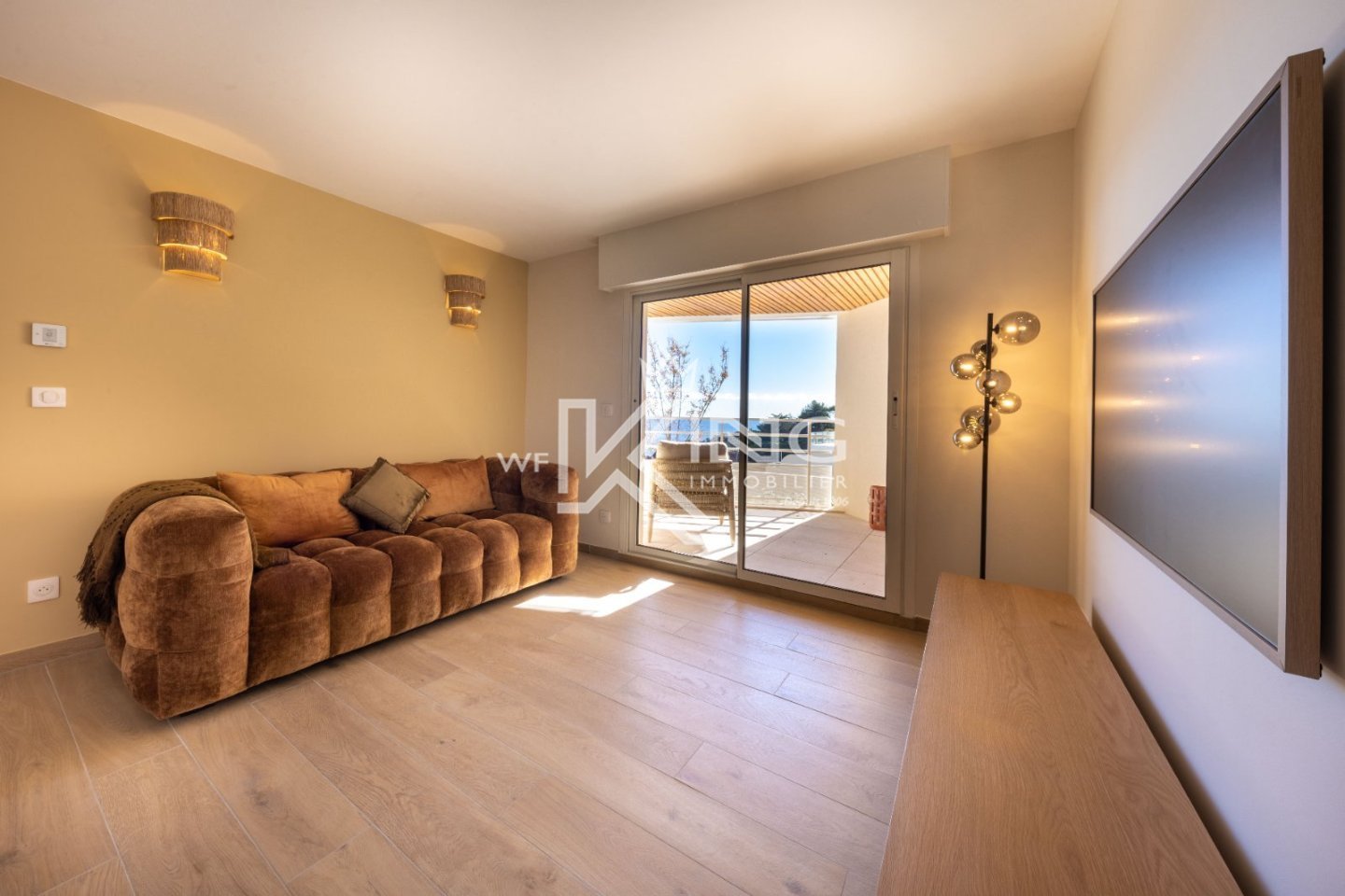 APPARTEMENT T3 A VENDRE - LE TRAYAS - 60.5 m2 - 705�000�&euro;