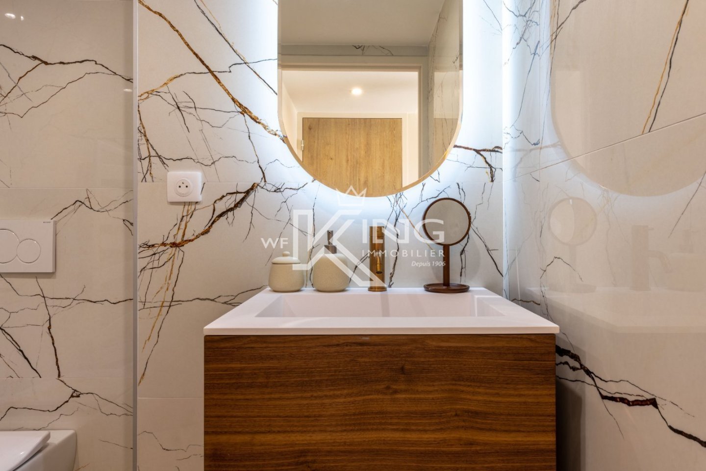 APPARTEMENT T3 A VENDRE - LE TRAYAS - 60.5 m2 - 705�000�&euro;