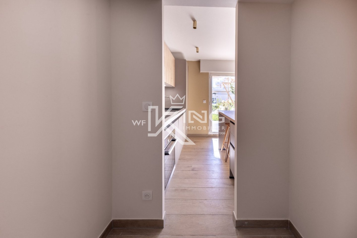 APPARTEMENT T3 A VENDRE - LE TRAYAS - 60.5 m2 - 705�000�&euro;