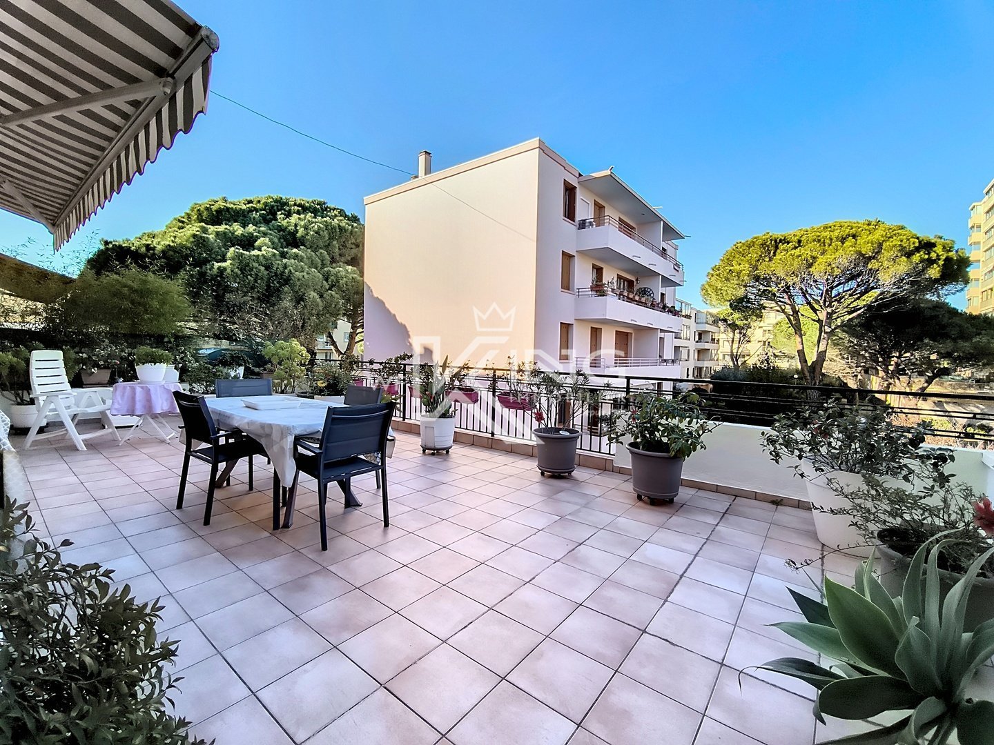 APARTMENT 3 ROOMS FOR SALE - ST RAPHAEL - 78.67 m2 - 265000€
