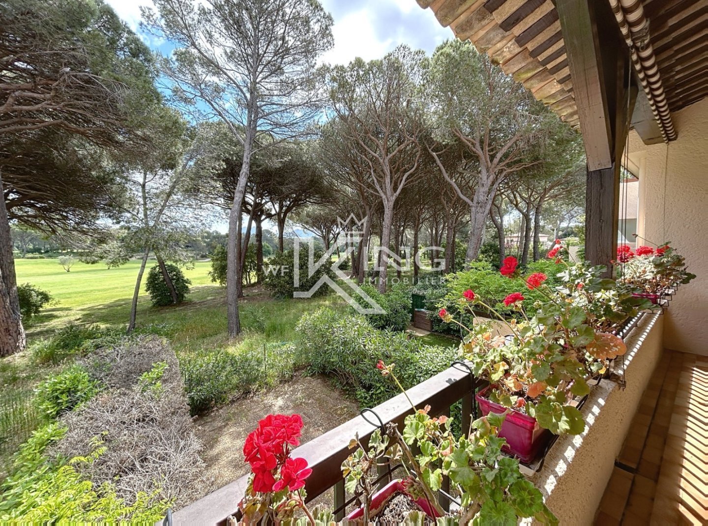 APPARTEMENT AU COEUR DES GOLFS