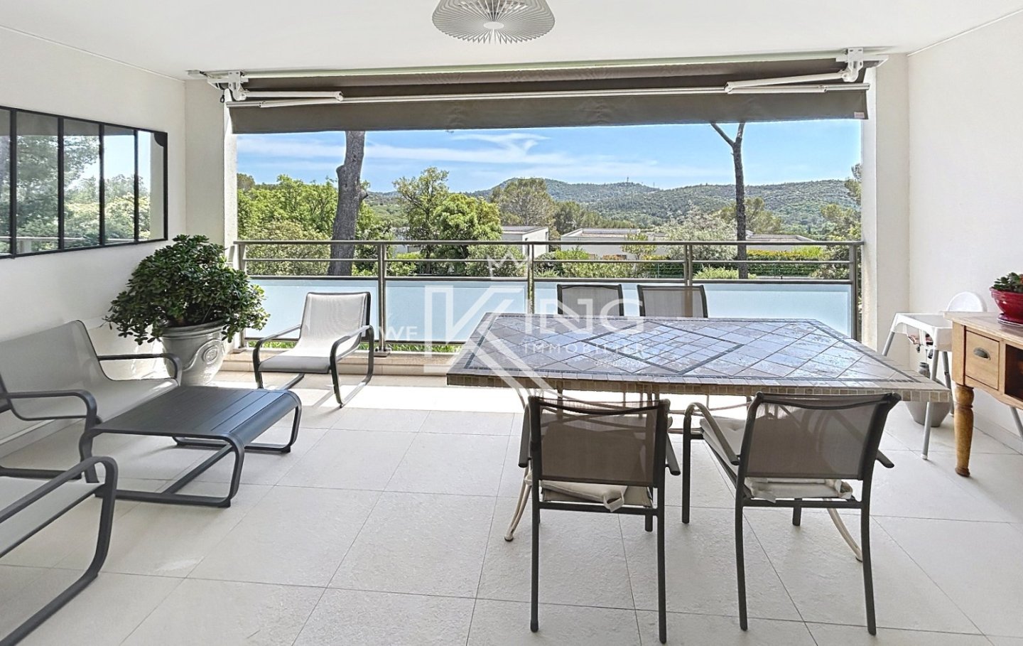 APPARTEMENT TRES RECENT