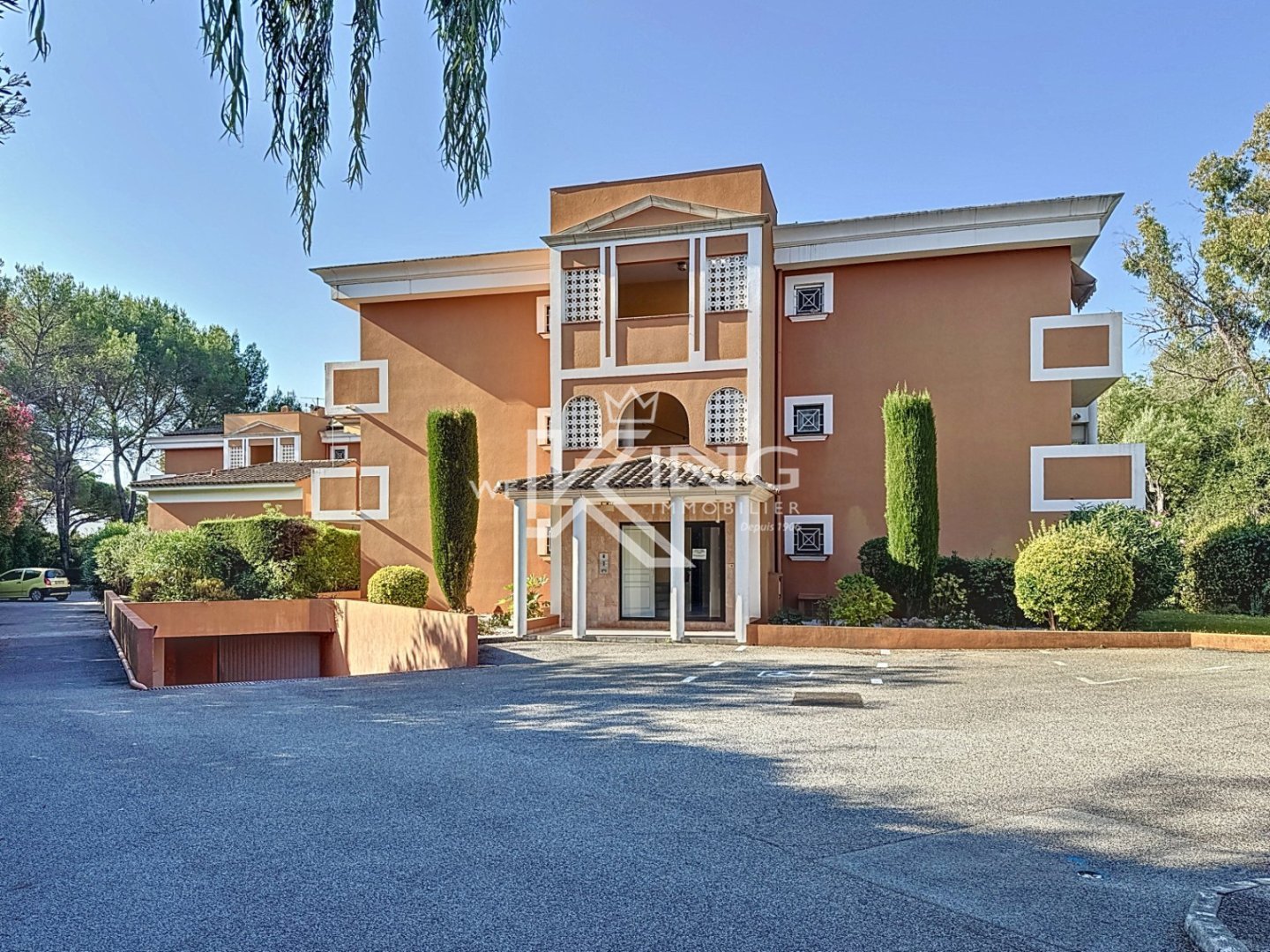 APARTMENT 3 ROOMS FOR SALE - ST RAPHAEL - 94 m2 - 710000€