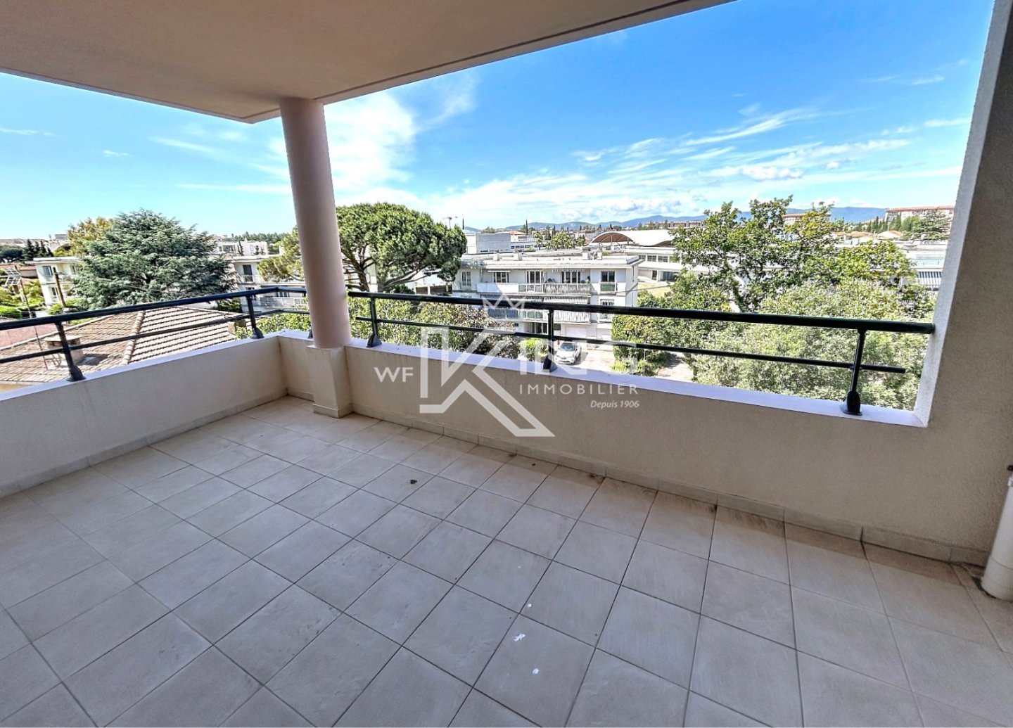 APPARTEMENT T3 A VENDRE - ST RAPHAEL - 86 m2 - 450 000 &euro;