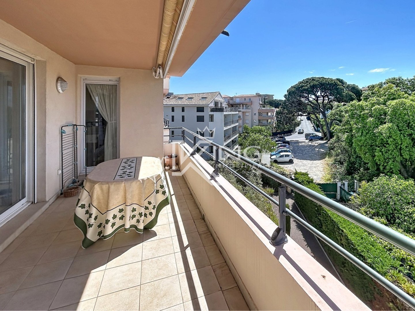 APPARTEMENT T3 A VENDRE - ST RAPHAEL - 86 m2 - 450 000 &euro;