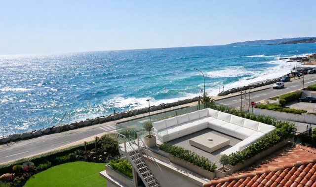 ROOF TOP D EXCEPTION – VUE MER PANORAMIQUE A VENDRE - STE MAXIME - 100 m2 - 1 460 000 &euro;
