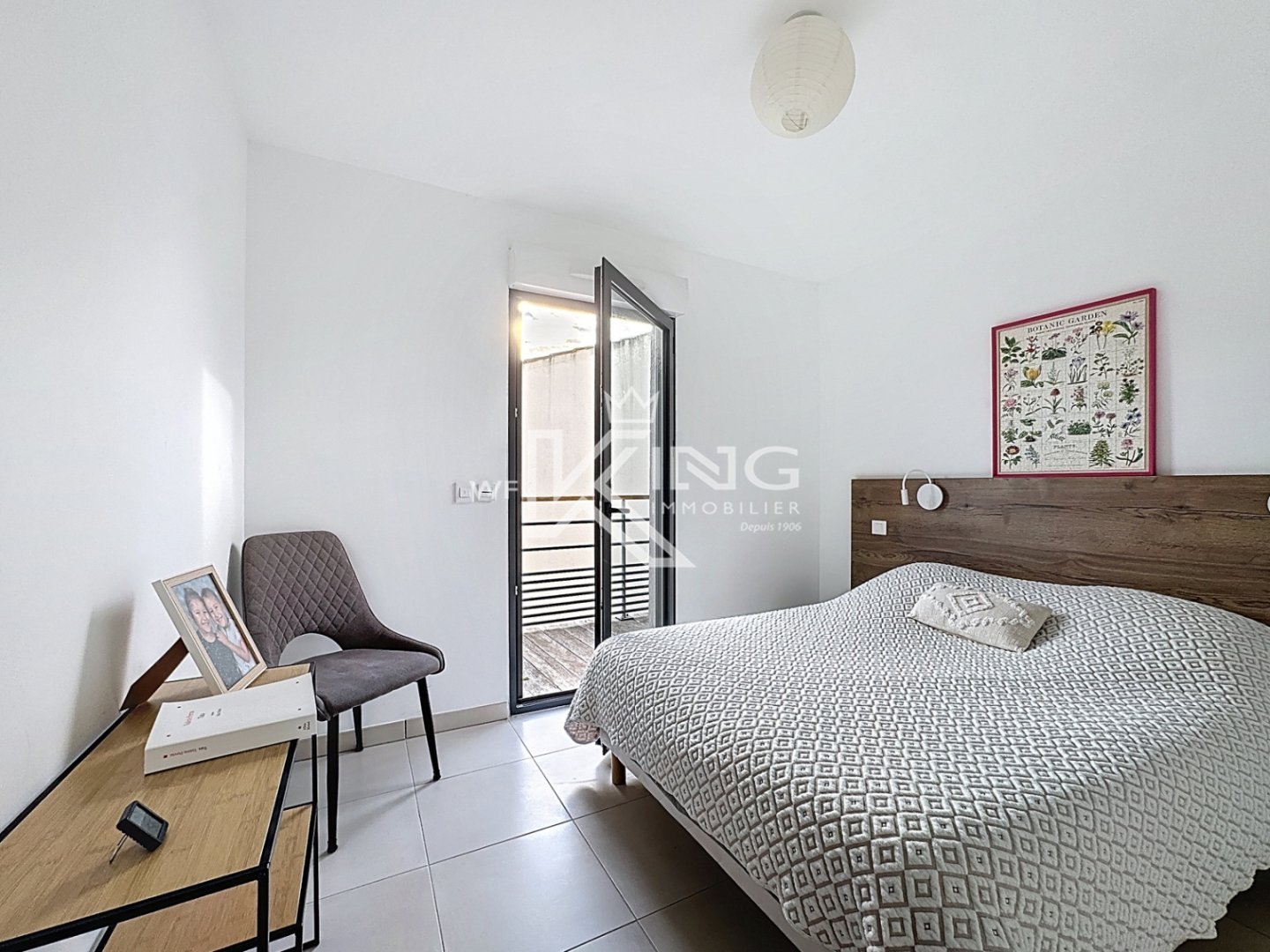 APARTMENT 4 ROOMS FOR SALE - ST AYGULF - 111.9 m2 - 995�000�&euro;