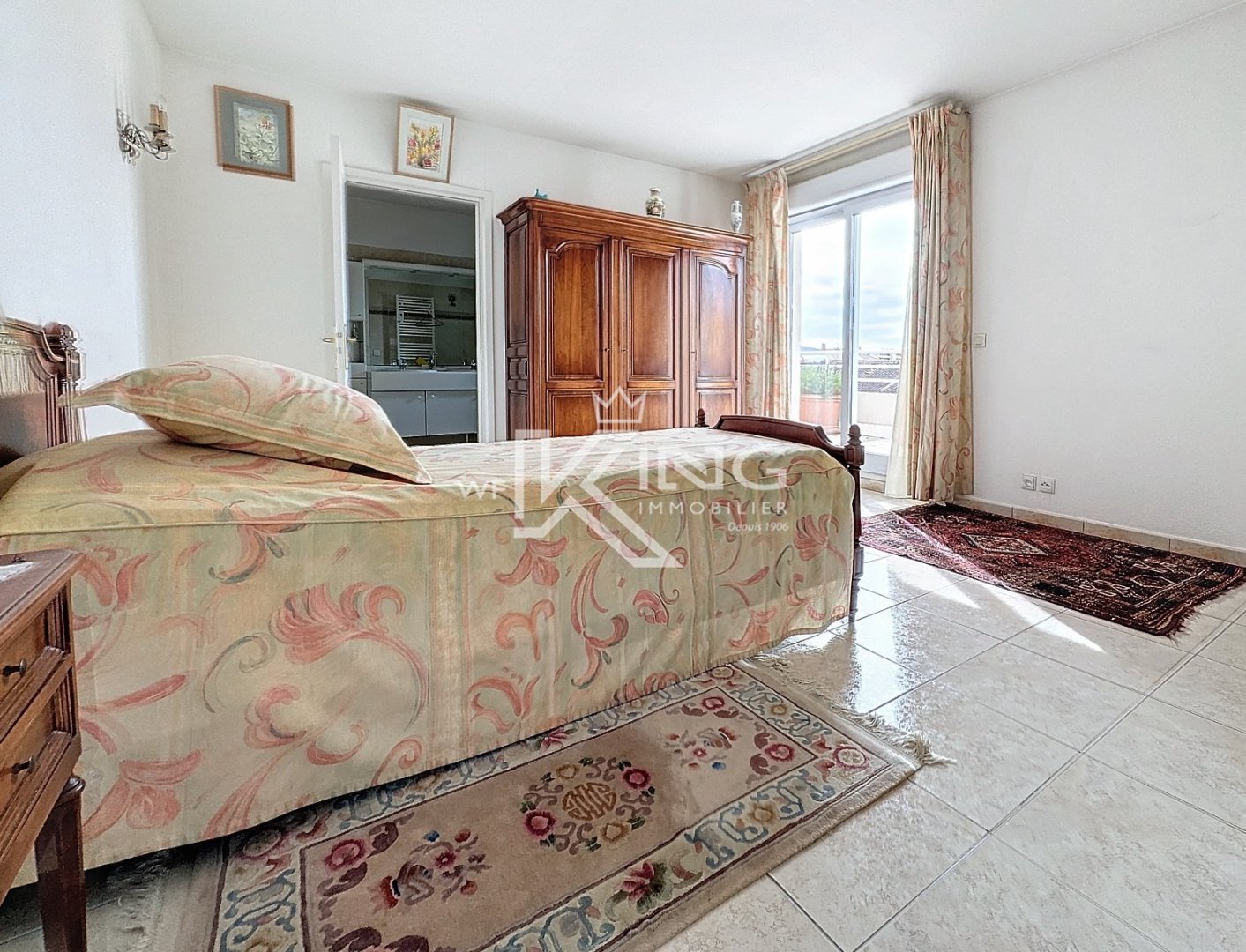 APPARTEMENT T4 - ST RAPHAEL - 129 m2 - VENDU