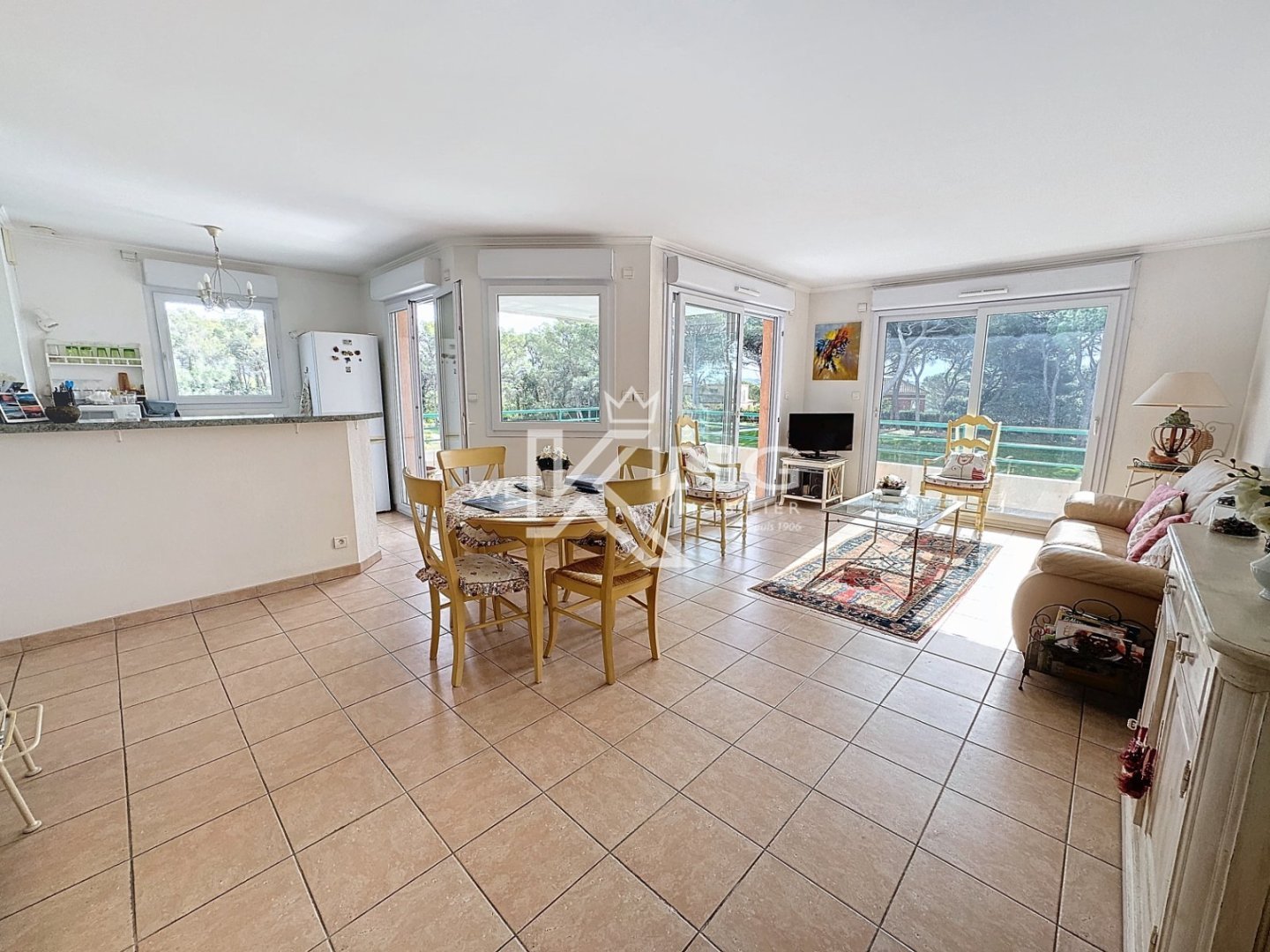 APPARTEMENT T4 A VENDRE - ST RAPHAEL - 90 m2 - 679000€