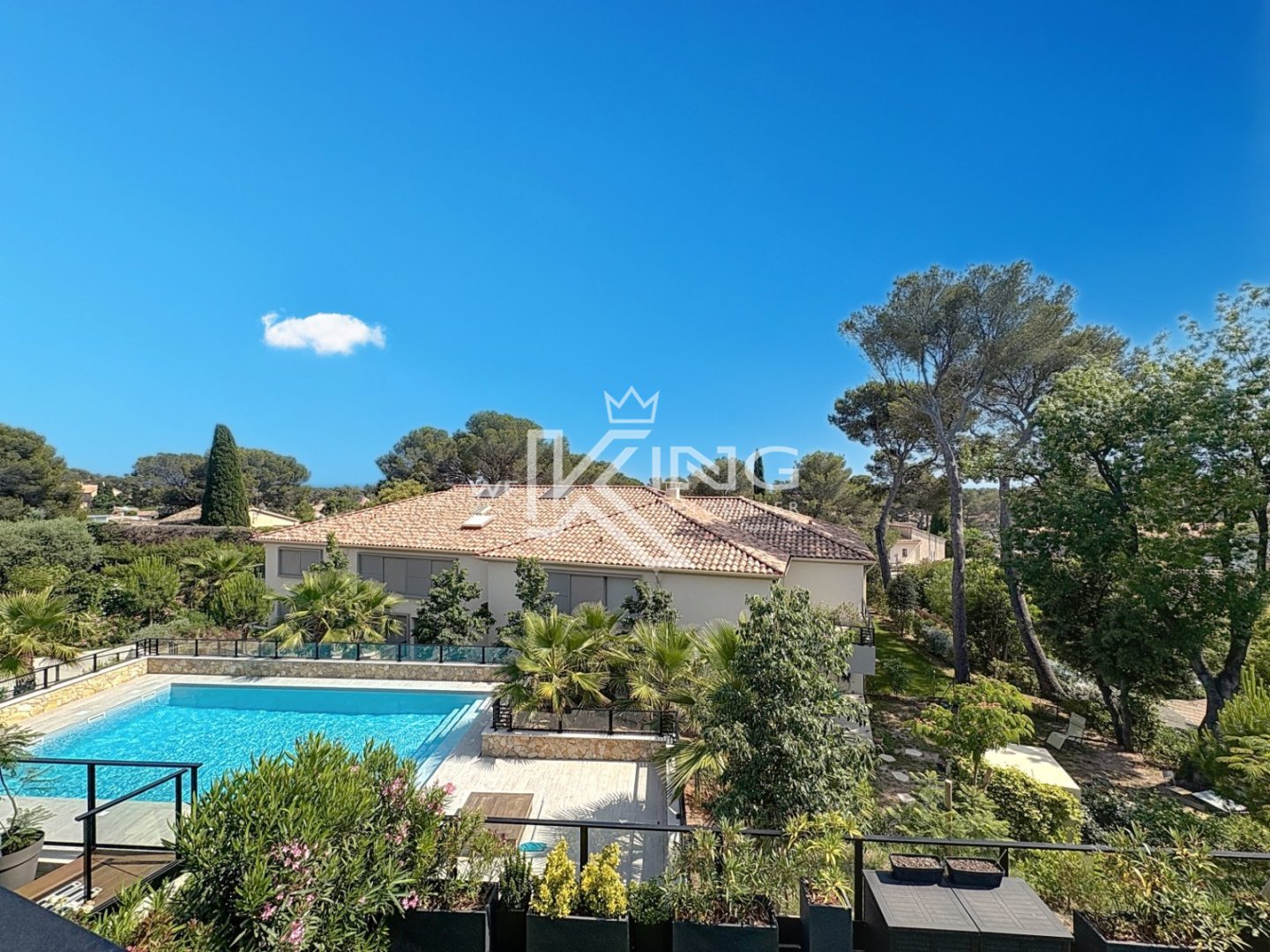 APARTMENT 4 ROOMS FOR SALE - ST RAPHAEL - 139.52 m2 - 1560000€