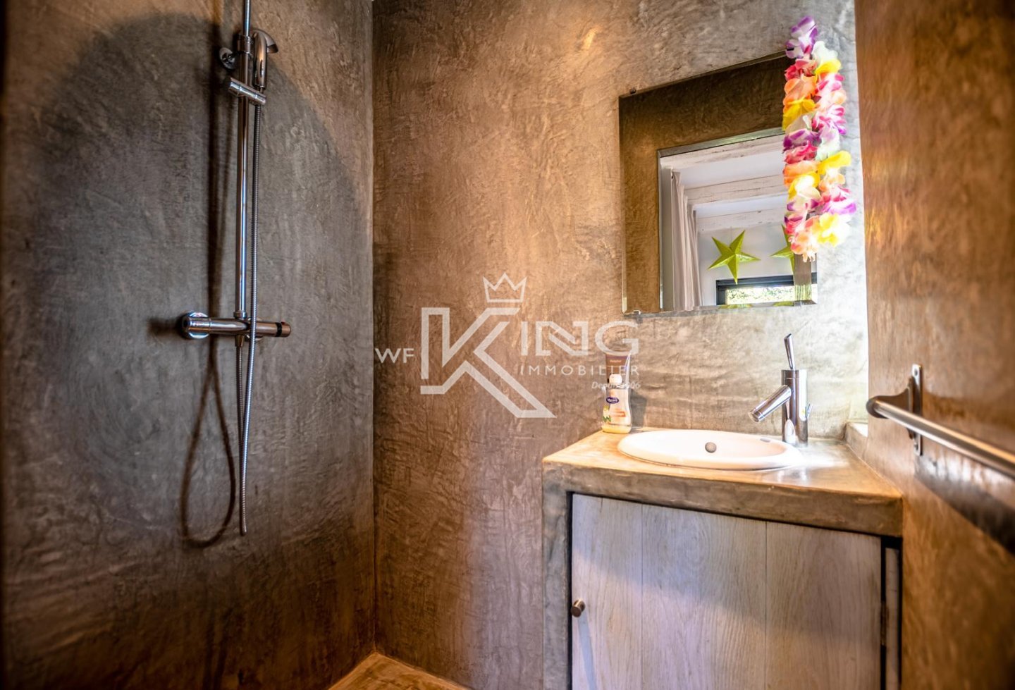 APARTMENT 5 ROOMS FOR SALE - PLAN DE LA TOUR - 173 m2 - 1398000€