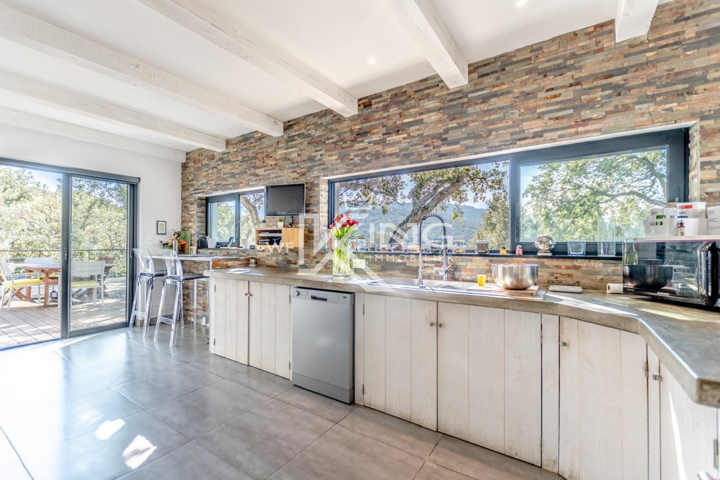 APARTMENT 5 ROOMS FOR SALE - PLAN DE LA TOUR - 173 m2 - 1398000€