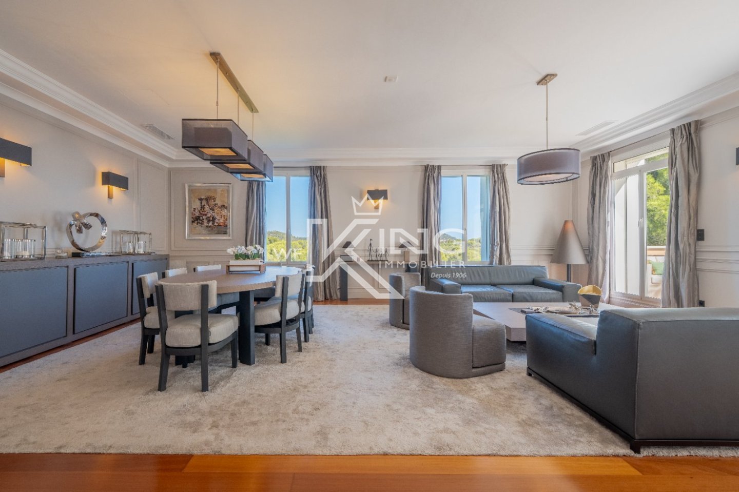 Saint Raphael appartement de prestige de 295 m² avec accès privé par ascenseur. pleine vue mer et triple garages