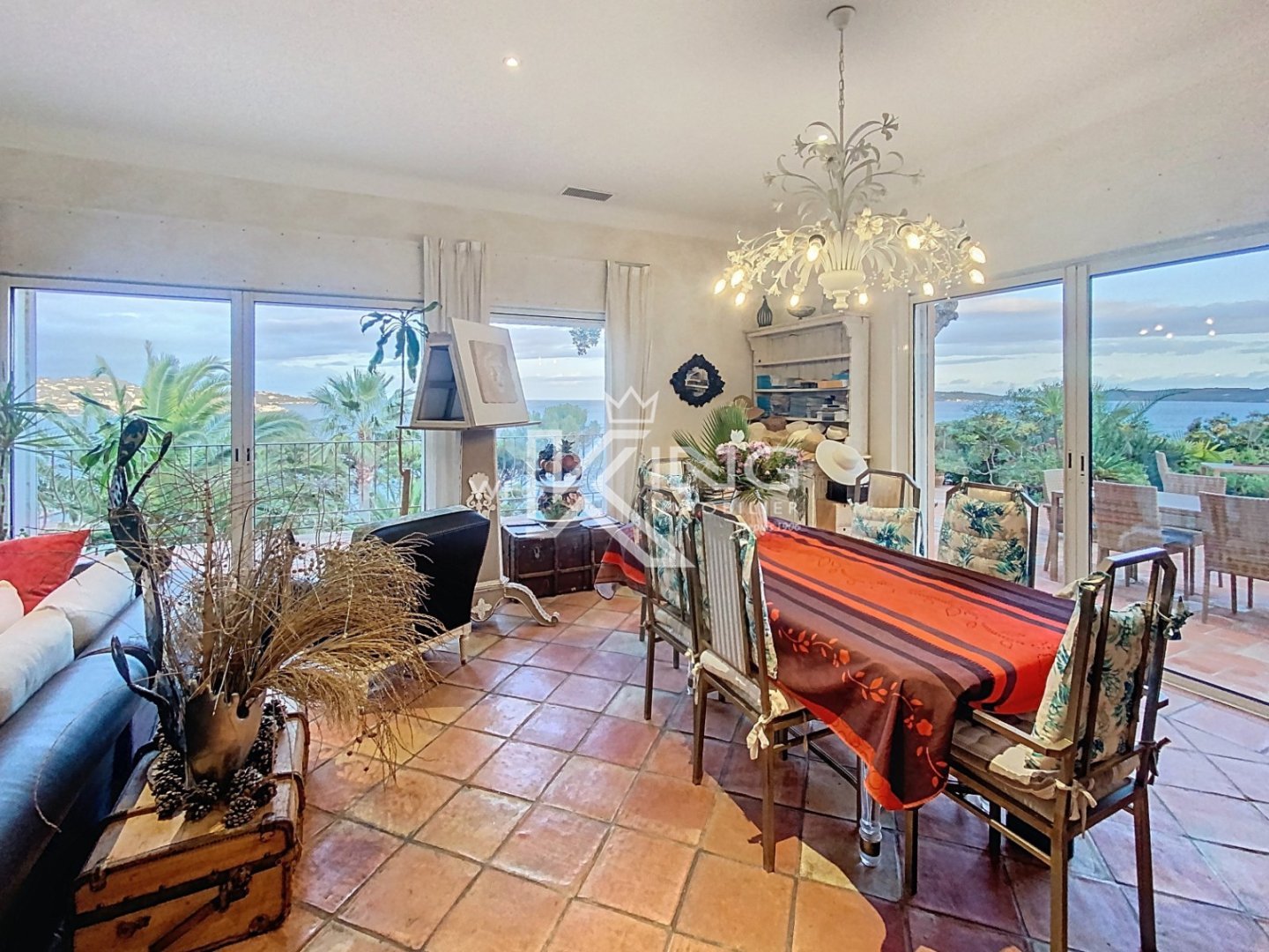 Villa vue mer exceptionnelle  5 appartements & forte rentabilit | La Croisette