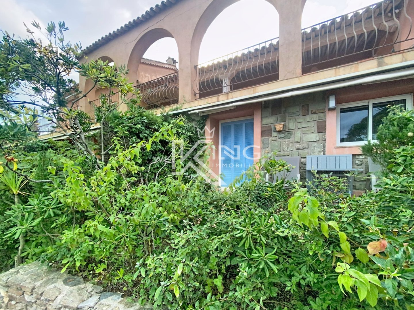 Villa vue mer exceptionnelle  5 appartements & forte rentabilit | La Croisette